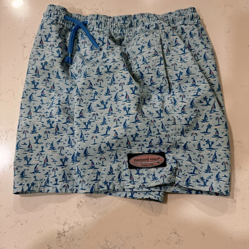 Vineyard Vines Boy Swimming Shorts Size S( 8-10)